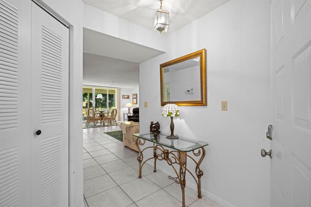 106 Half Moon Circle # B1, Hypoluxo FL 33462 - Hypoluxo, FL - Photo 3