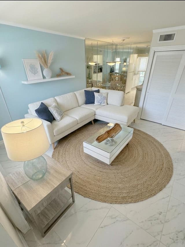 6 Abbey Lane # 104, Delray Beach FL 33446 - Delray Beach, FL - Photo 2