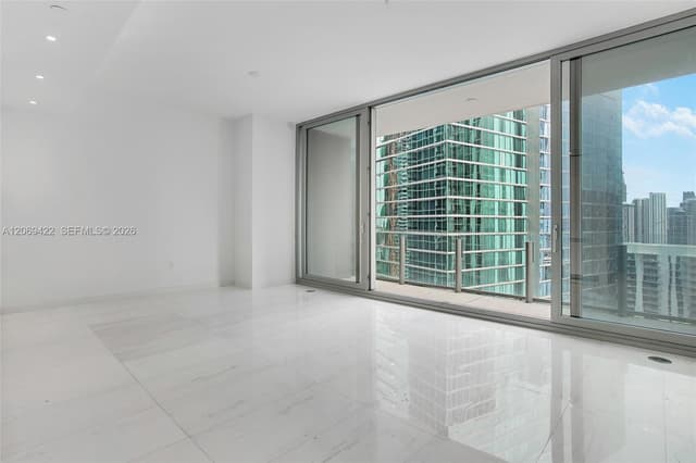 300 Biscayne Boulevard Way # 3108, Miami FL 33131 - Miami, FL - Photo 2