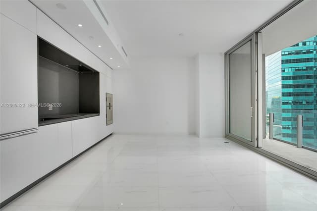 300 Biscayne Boulevard Way # 3108, Miami FL 33131 - Miami, FL - Photo 4
