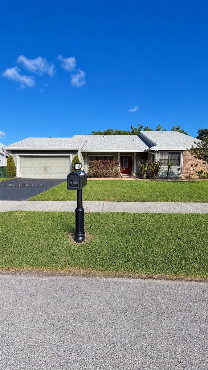 1676 S Goldeneye Ln, Homestead FL 33035 - Homestead, FL - Photo 1
