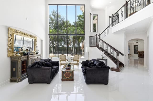 10594 Versailles Boulevard, Wellington FL 33449 - Wellington, FL - Photo 3