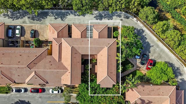 14601 SW 5th St, Pembroke Pines FL 33027 - Pembroke Pines, FL - Photo 4