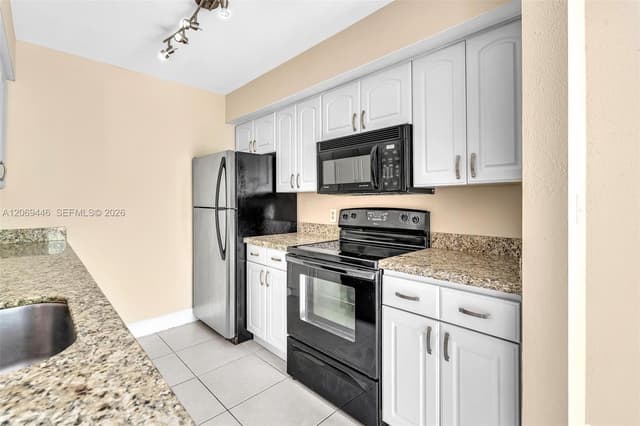 2667 NW 33rd St # 2413, Oakland Park FL 33309 - Oakland Park, FL - Photo 3