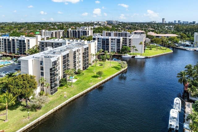13 Royal Palm Way # 602, Boca Raton FL 33432 - Boca Raton, FL - Photo 2