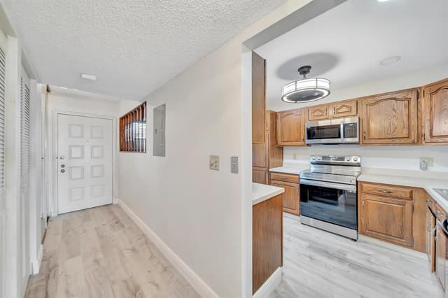 3485 Environ Boulevard # C504, Lauderhill FL 33319 - Lauderhill, FL - Photo 2