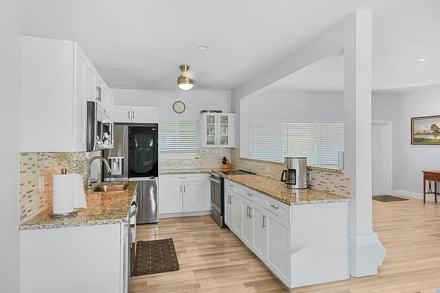 640 W ILEX Drive, Lake Park FL 33403 - Lake Park, FL - Photo 6