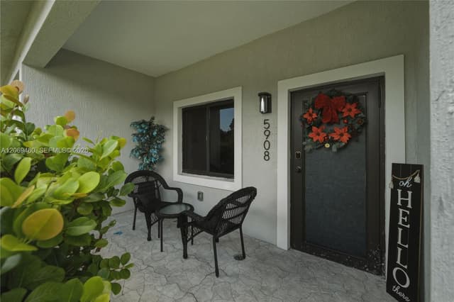 5906-08 SW 27th St, West Park FL 33023 - West Park, FL - Photo 7