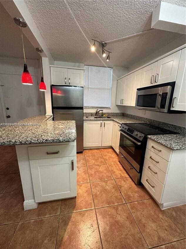 1801 S Treasure Dr # 112, North Bay Village FL 33141 - North Bay Village, FL - Photo 1