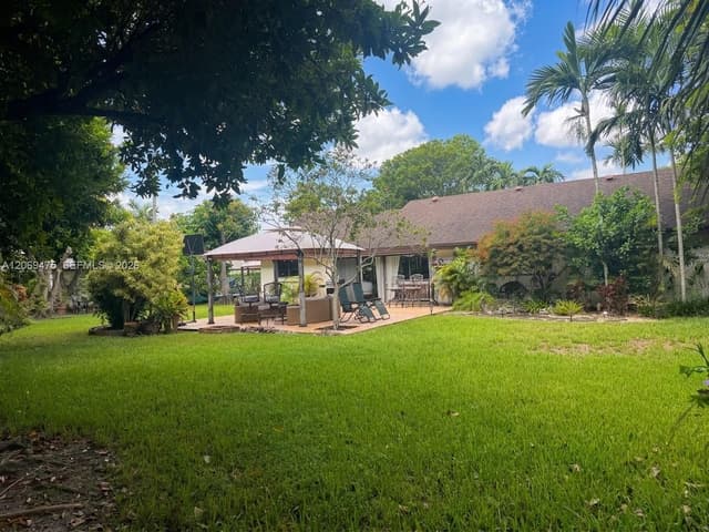 10220 SW 91st St, Miami FL 33176 - Miami, FL - Photo 4