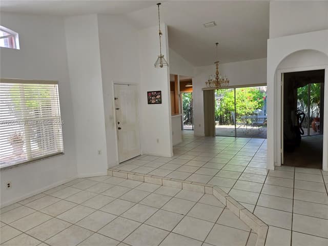 15416 SW 50th Ter, Miami FL 33185 - Miami, FL - Photo 6