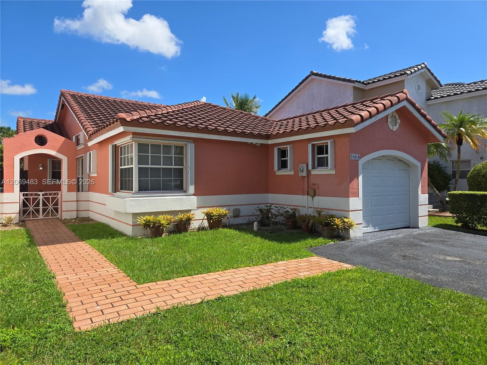 15416 SW 50th Ter, Miami FL 33185 - Miami, FL - Photo 1