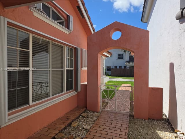 15416 SW 50th Ter, Miami FL 33185 - Miami, FL - Photo 4