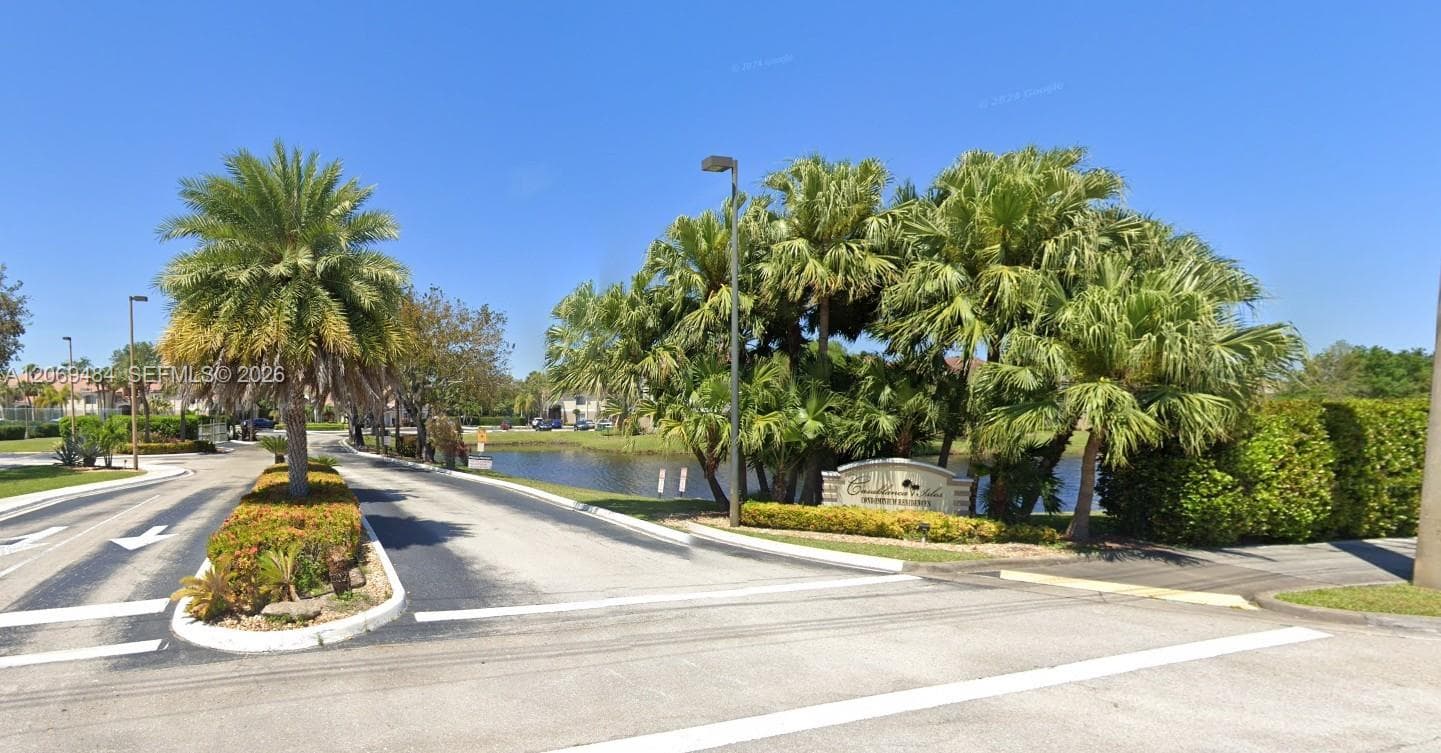 815 W Boynton Beach Blvd # 205, Boynton Beach FL 33426 - Boynton Beach, FL - Photo 1