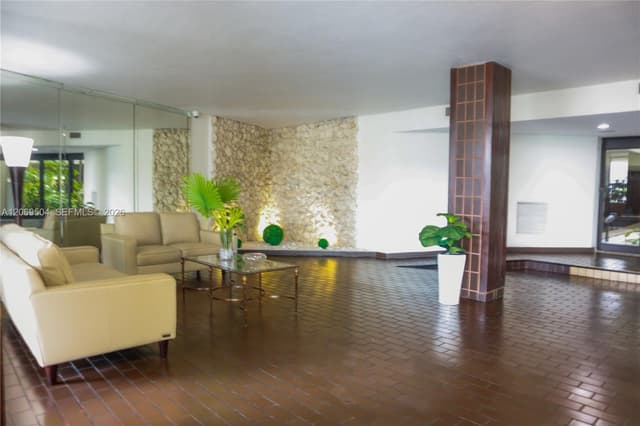 13951 Kendale Lakes Cir # 310A, Miami FL 33183 - Miami, FL - Photo 5