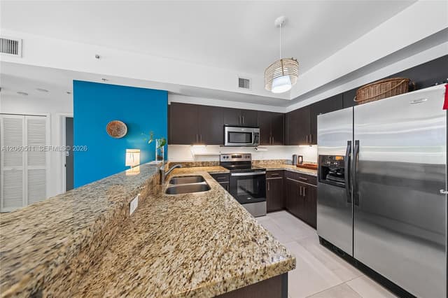 2020 Prairie Ave # 302, Miami Beach FL 33139 - Miami Beach, FL - Photo 2