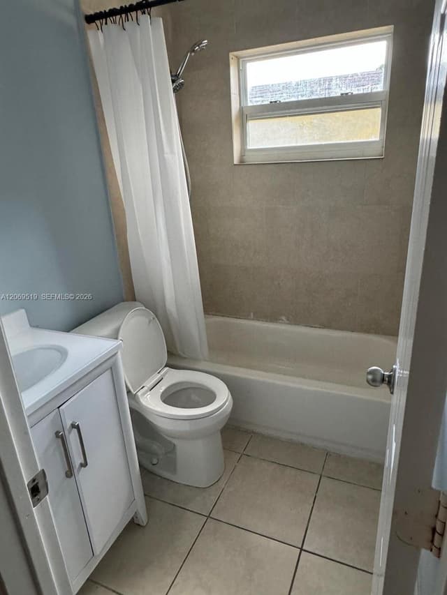 1281 W 35th St, Riviera Beach FL 33404 - Riviera Beach, FL - Photo 6