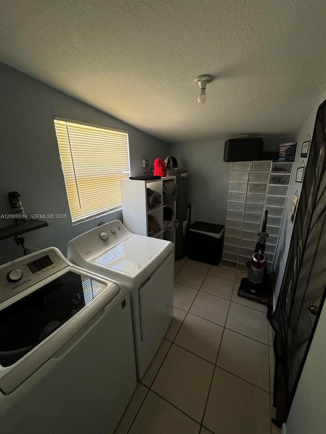 1281 W 35th St, Riviera Beach FL 33404 - Riviera Beach, FL - Photo 7
