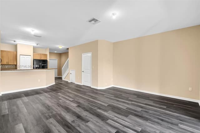 3530 NW 29th Ct, Lauderdale Lakes FL 33311 - Lauderdale Lakes, FL - Photo 5