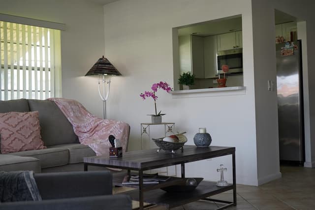 97 BERKSHIRE E, West Palm Beach FL 33417 - West Palm Beach, FL - Photo 4