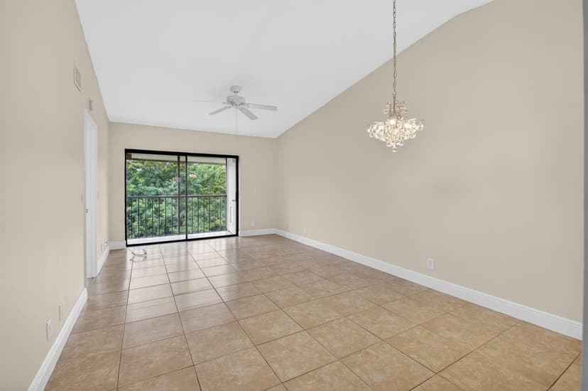 21943 REMSEN Terrace # 207, Boca Raton FL 33433