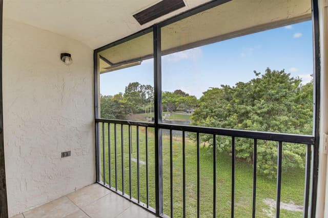 21943 REMSEN Terrace # 207, Boca Raton FL 33433 - Boca Raton, FL - Photo 4
