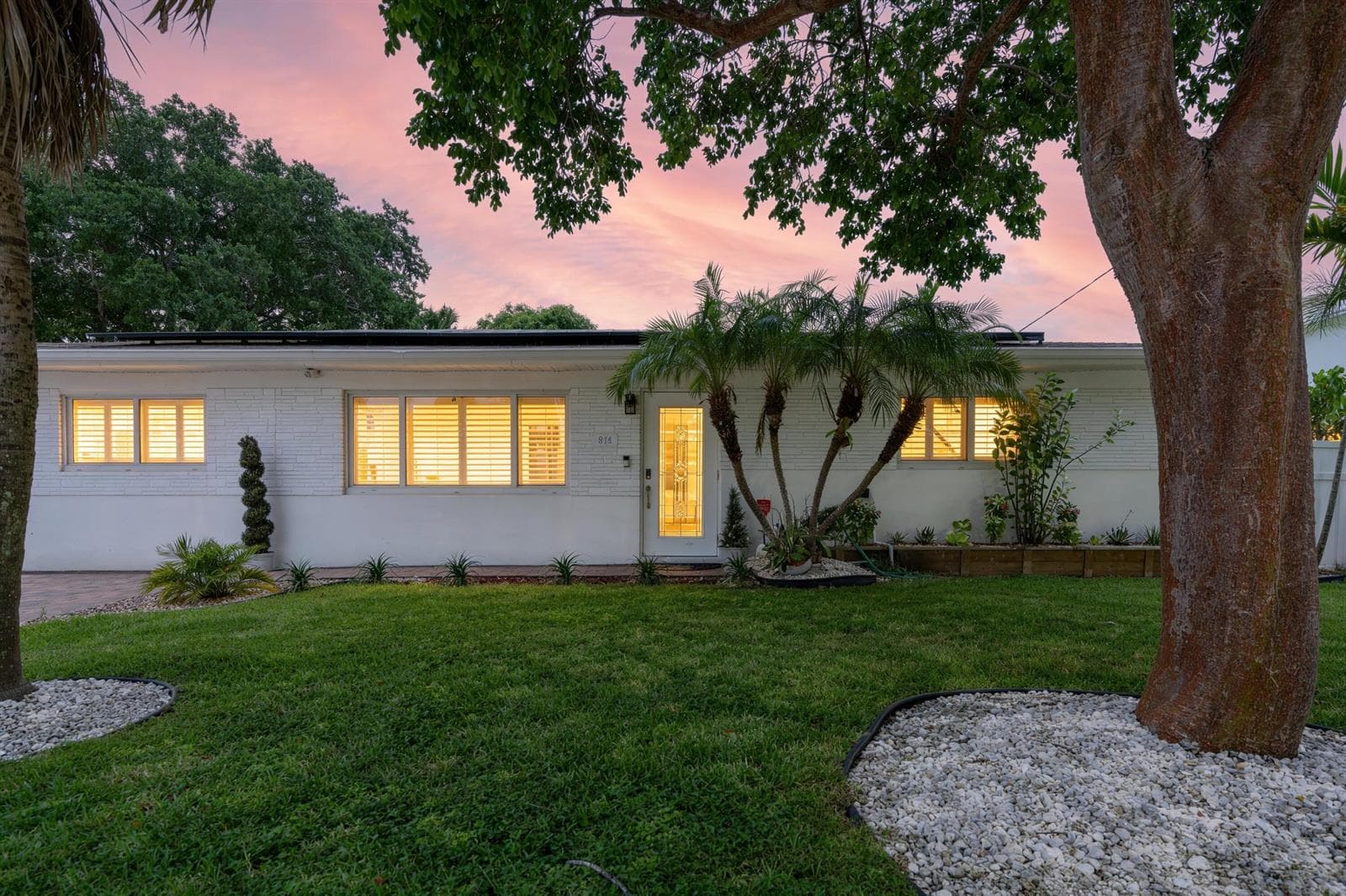 874 NW 2ND Avenue, Boca Raton FL 33432 - Boca Raton, FL - Photo 1
