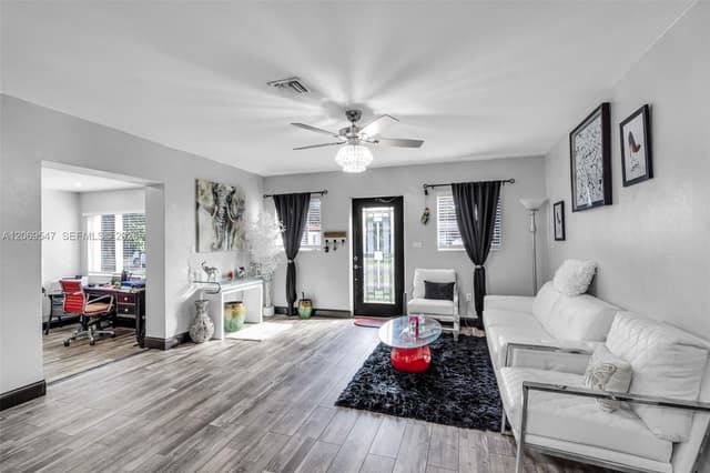 9402 NW 2nd Pl, Miami Shores FL 33150 - Miami Shores, FL - Photo 5