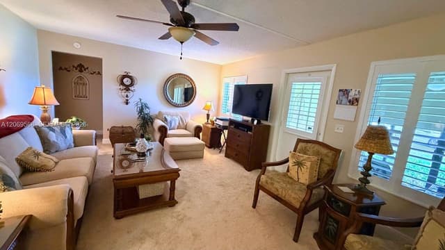 3561 Pine Tree Ct # 1, Green Acres FL 33463 - Green Acres, FL - Photo 6