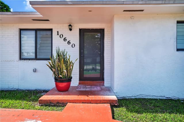 10660 SW 164th St, Miami FL 33157 - Miami, FL - Photo 2