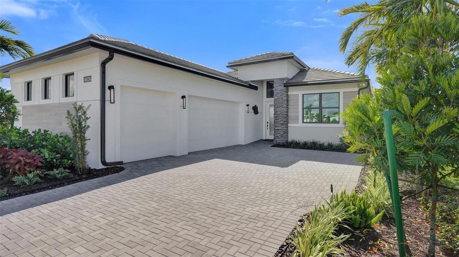 10204 Voltaire Place, Palm Beach Gardens FL 33412 - Palm Beach Gardens, FL - Photo 1