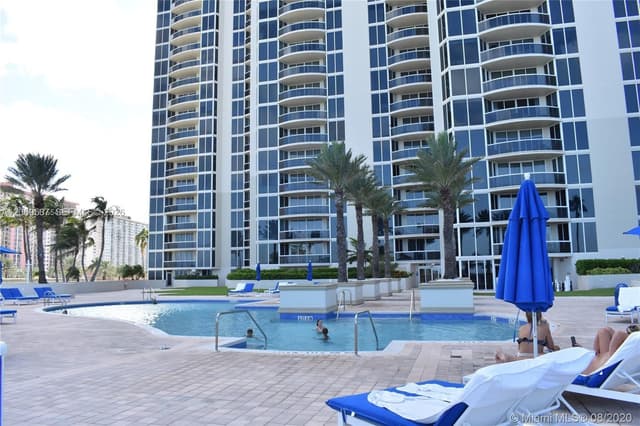 17555 Collins Ave # 3202, Sunny Isles Beach FL 33160 - Sunny Isles Beach, FL - Photo 4