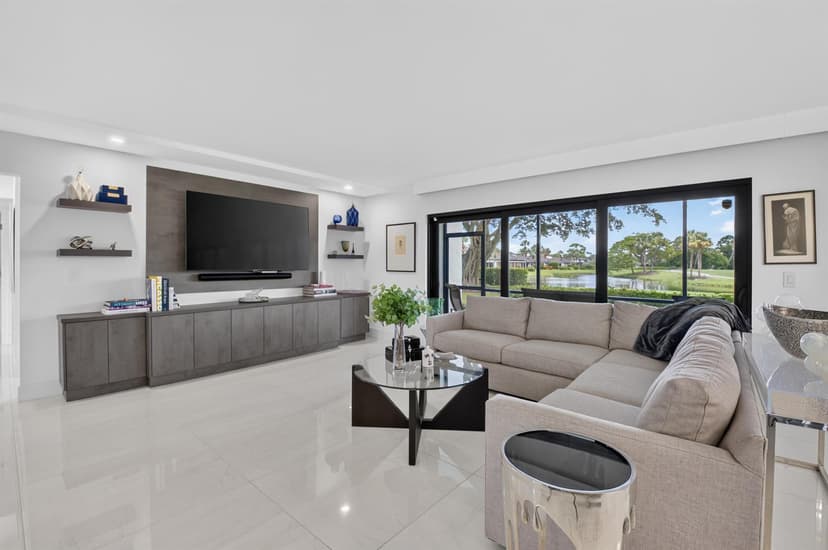 7809 Lakeside Boulevard # G205, Boca Raton FL 33434