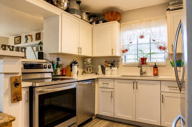 5050 NW 3rd Ct # D, Delray Beach FL 33445 - Delray Beach, FL - Photo 4