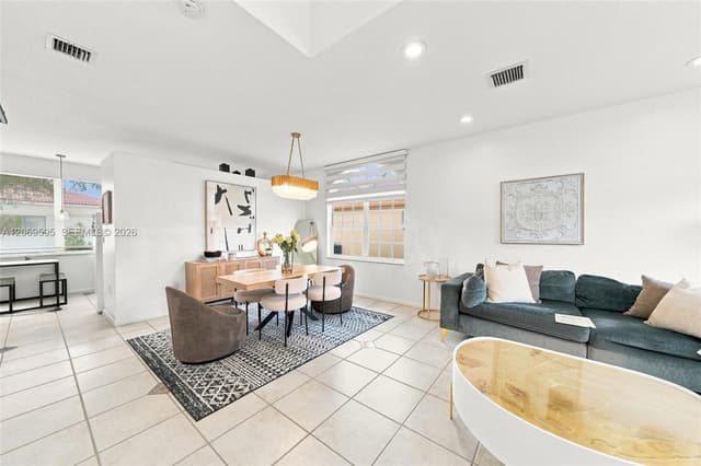 15872 NW 21st St, Pembroke Pines FL 33028 - Pembroke Pines, FL - Photo 4