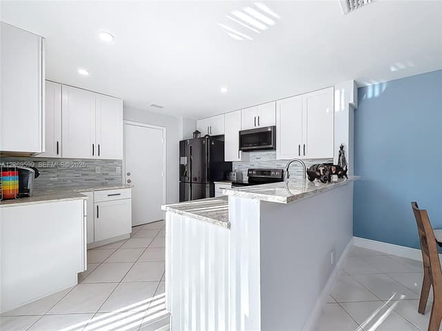 10977 Long Boat Dr # 10977, Cooper City FL 33026 - Cooper City, FL - Photo 3