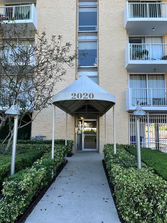 2020 NE 135th St # 609, North Miami FL 33181 - North Miami, FL - Photo 5