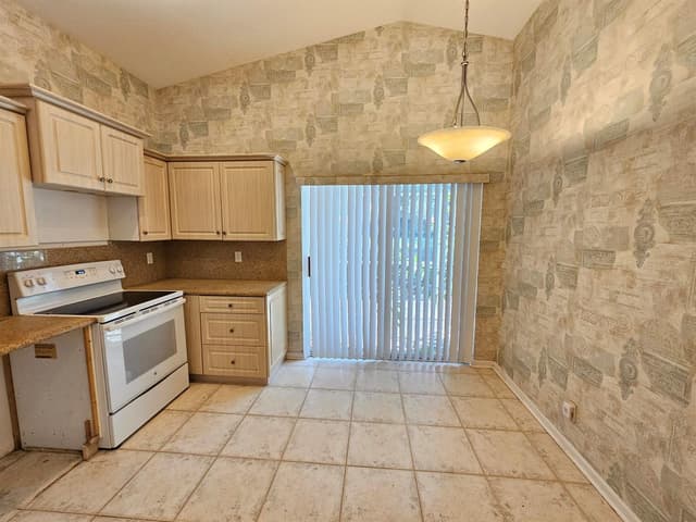 7245 WHITFIELD Avenue, Boynton Beach FL 33437 - Boynton Beach, FL - Photo 6
