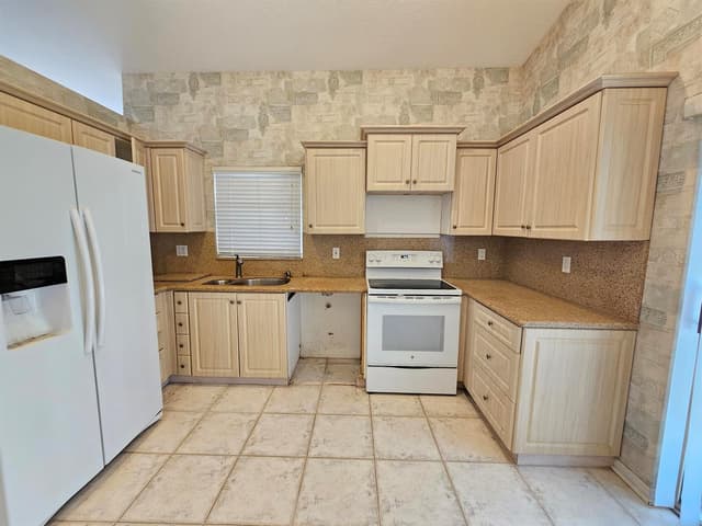 7245 WHITFIELD Avenue, Boynton Beach FL 33437 - Boynton Beach, FL - Photo 7