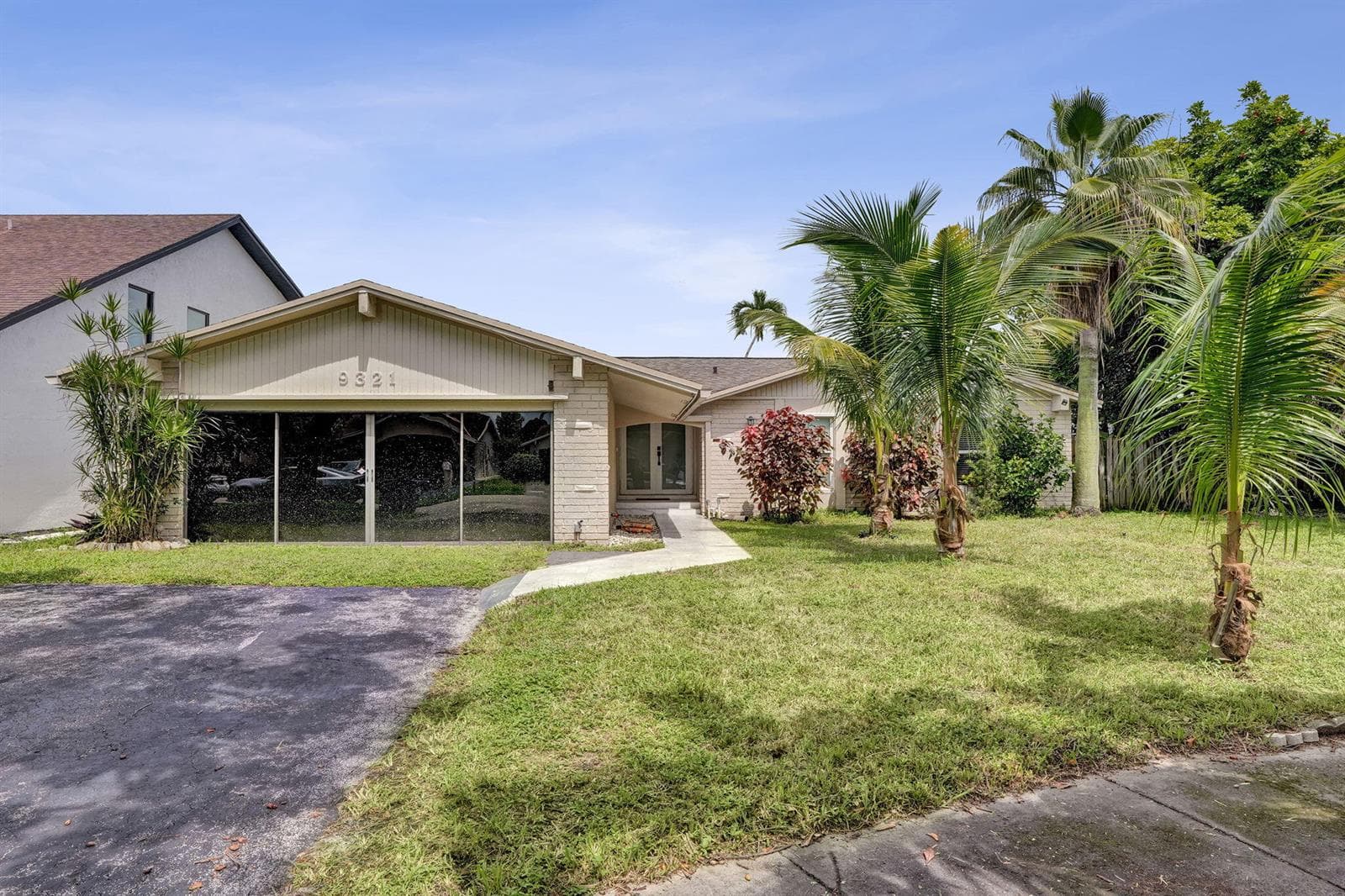 9321 NW 35TH Manor, Sunrise FL 33351