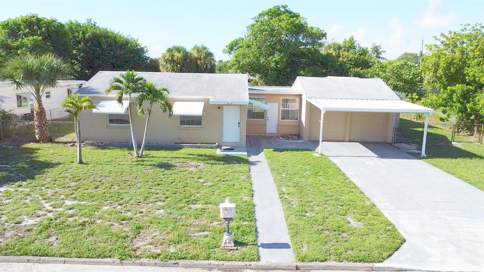 1229 15TH Avenue N, FL 33460 - Photo 1