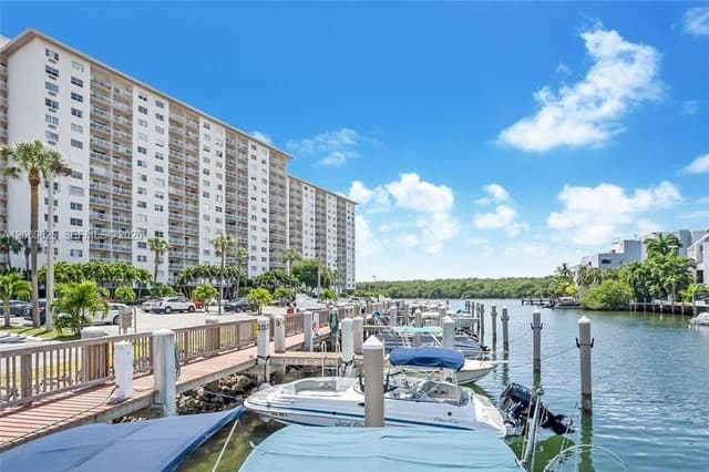 400 Kings Point Dr # 316, Sunny Isles Beach FL 33160 - Sunny Isles Beach, FL - Photo 7