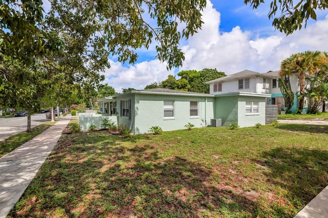 701 New Jersey Street, West Palm Beach FL 33401 - West Palm Beach, FL - Photo 3