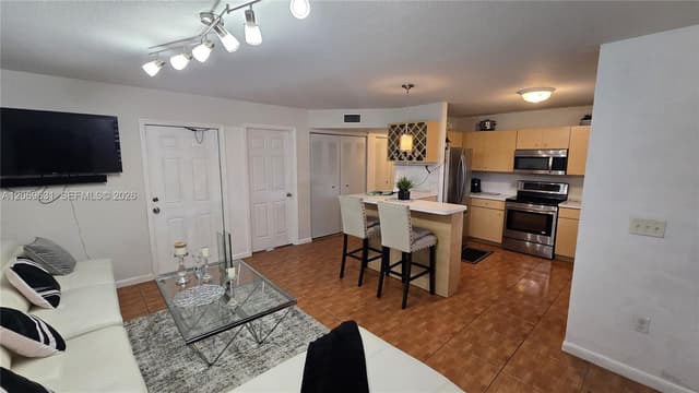 6146 SW 25th St, Miramar FL 33023 - Miramar, FL - Photo 6