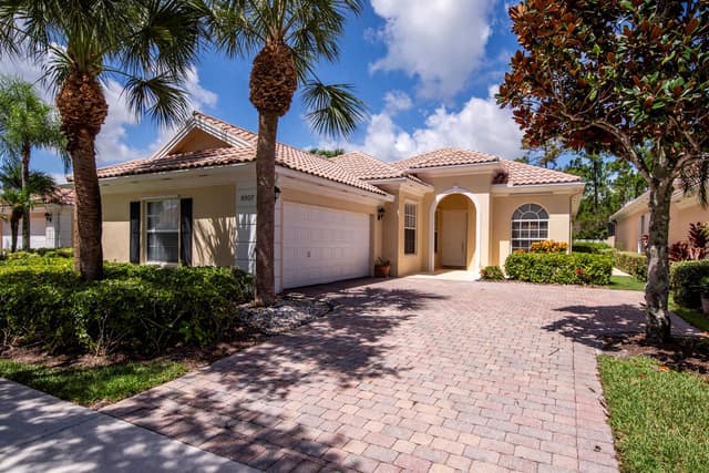 8907 Oldham Way, Palm Beach Gardens FL 33412 - Palm Beach Gardens, FL - Photo 4