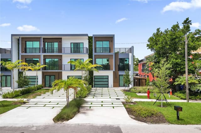 1821 NE 26th Ave, Fort Lauderdale FL 33305 - Fort Lauderdale, FL - Photo 2