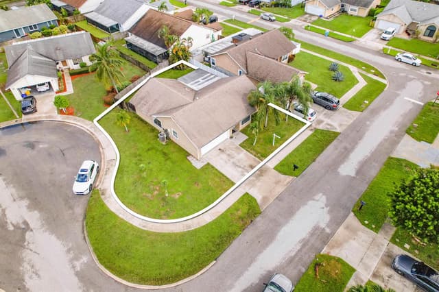 1808 BANYAN CREEK Circle N, Boynton Beach FL 33436 - Boynton Beach, FL - Photo 2