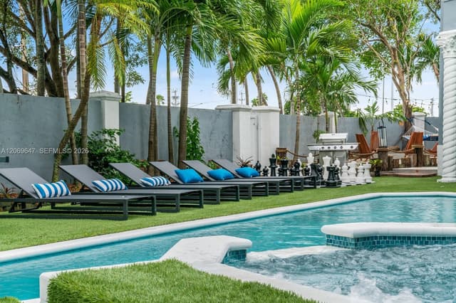 12141 Walsh Blvd, Miami FL 33184 - Miami, FL - Photo 2