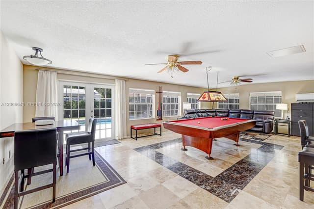 940 NE 117th St, Biscayne Park FL 33161 - Biscayne Park, FL - Photo 4