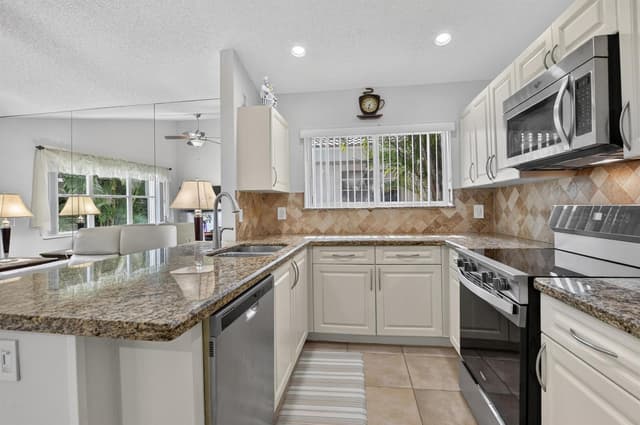 11135 AUTORO Court, Boca Raton FL 33498 - Boca Raton, FL - Photo 3